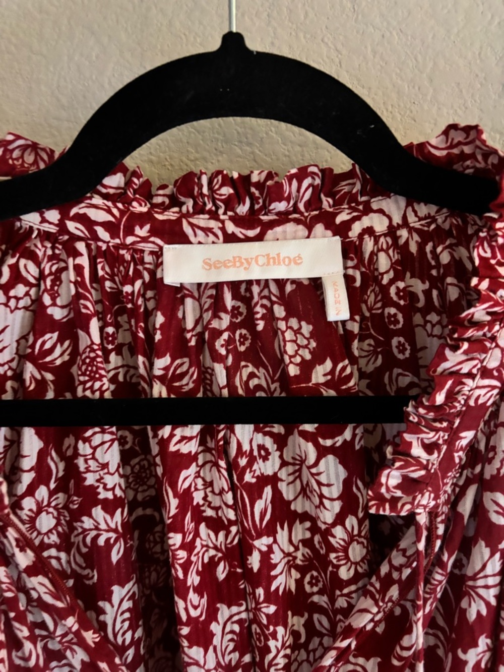 See by Chloe Floral Red White Printed V-Neck Tie Ruffle Blouse 44/12 - Picture 3 of 8